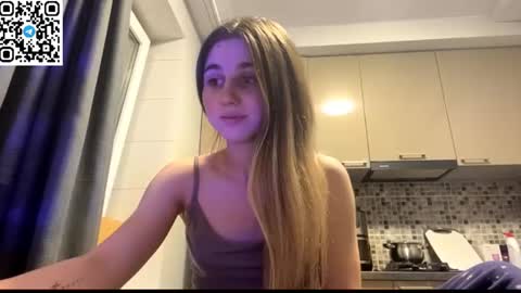 Snapshot of lovelysilk_63 chatting on June 2026 06:21:02 PM ELA online show from June 2026 06:21:02 PM