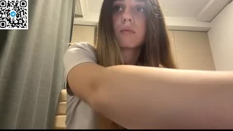 Snapshot of lovelysilk_63 chatting on July 2026 06:21:01 PM ELA online show from July 2026 06:21:01 PM