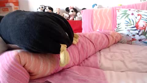 lovelywoman22 online show from February 2025 03:28:02 PM