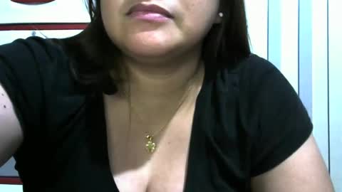 Snapshot of lovelyysabelle chatting on January 2025 03:28:01 PM Alex online show from January 2025 03:28:01 PM