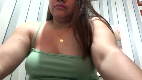 Snapshot of lovelyysabelle chatting on January 2025 12:33:01 AM Alex online show from January 2025 12:33:01 AM