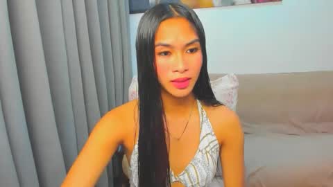 Snapshot of lovemarie19x chatting on November 2025 08:36:02 AM pauleen online show from November 2025 08:36:02 AM