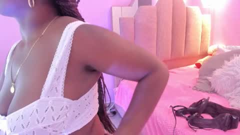 Snapshot of lovequeen02 chatting on December 2025 11:48:01 AM L O V E online show from December 2025 11:48:01 AM