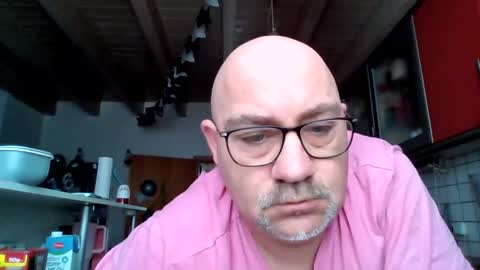 Snapshot of lover010983 chatting on February 2025 08:27:02 AM lover010983 online show from February 2025 08:27:02 AM