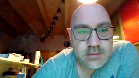 Snapshot of lover010983 chatting on March 2025 05:49:02 AM lover010983 online show from March 2025 05:49:02 AM