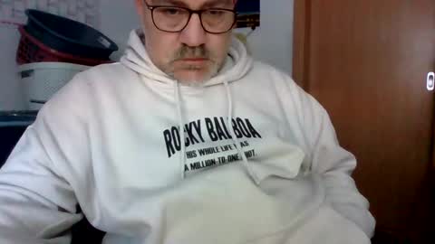 Snapshot of lover010983 chatting on January 2026 12:40:01 PM lover010983 online show from January 2026 12:40:01 PM