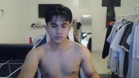 Snapshot of loverboyph04 chatting on November 2025 04:56:01 AM loverboyph04 online show from November 2025 04:56:01 AM