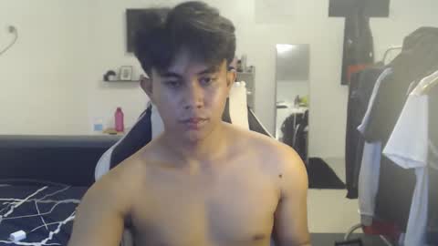 Snapshot of loverboyph04 chatting on November 2025 05:51:02 AM loverboyph04 online show from November 2025 05:51:02 AM