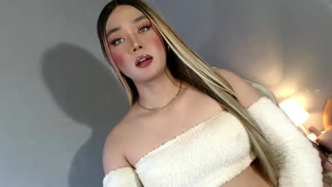 Snapshot of lovers_moon22 chatting on January 2025 10:12:02 PM lovers moon22 online show from January 2025 10:12:02 PM