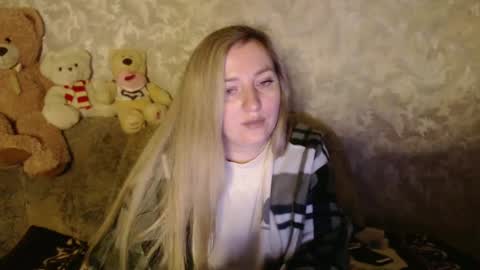 Snapshot of lovesrebecca chatting on February 2025 10:25:01 PM LovesRebecca online show from February 2025 10:25:01 PM