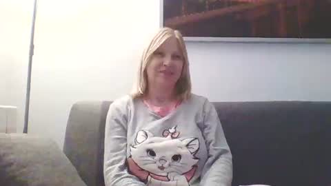 Snapshot of lovestar544963 chatting on December 2024 09:58:02 PM Marlyn online show from December 2024 09:58:02 PM