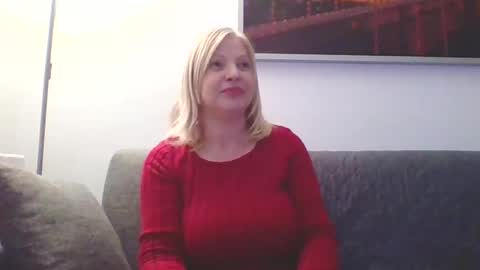 Snapshot of lovestar544963 chatting on January 2025 09:25:01 PM Marlyn online show from January 2025 09:25:01 PM