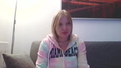 Snapshot of lovestar544963 chatting on January 2025 08:00:01 PM Marlyn online show from January 2025 08:00:01 PM