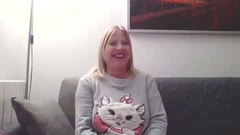 Snapshot of lovestar544963 chatting on January 2025 09:54:01 PM Marlyn online show from January 2025 09:54:01 PM