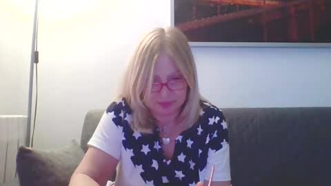 Snapshot of lovestar544963 chatting on January 2025 03:39:02 PM Marlyn online show from January 2025 03:39:02 PM