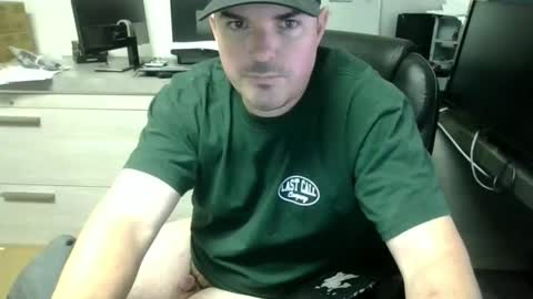 Snapshot of lovetofps chatting on December 2025 01:10:01 AM Love2Game online show from December 2025 01:10:01 AM