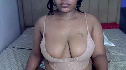 Snapshot of loveydivah chatting on September 2025 09:53:02 AM loveydivah online show from September 2025 09:53:02 AM