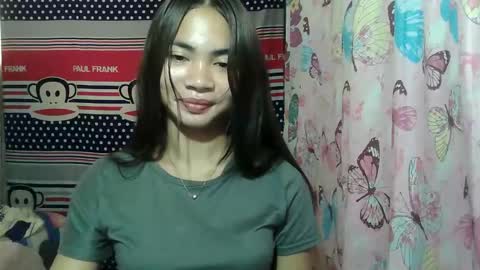 loving_rhean online show from May 2026 04:07:01 AM