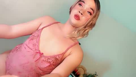 Lovingmonaru969 online show from April 2026 10:51:02 AM