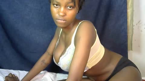 lovly_lastborn online show from September 2025 09:40:02 PM