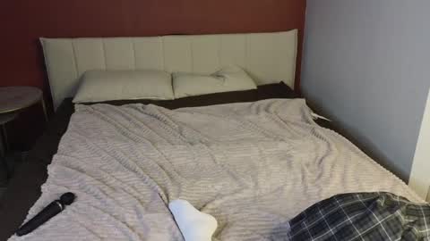 Erika online show from April 2026 01:21:01 AM