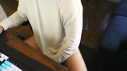 Lee online show from December 2024 06:43:01 PM