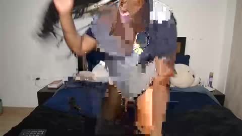 loyalcutie online show from February 2026 03:19:02 PM