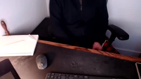 lreed090 online show from February 2025 11:44:01 PM