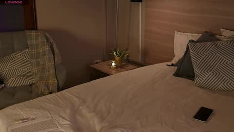 Snapshot of lua_ferch_ chatting on March 2026 01:17:02 PM ---Goys incredible photographs online show from March 2026 01:17:02 PM