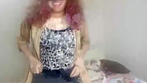 Snapshot of luanapowerful chatting on December 2024 06:00:01 AM luanapowerful online show from December 2024 06:00:01 AM