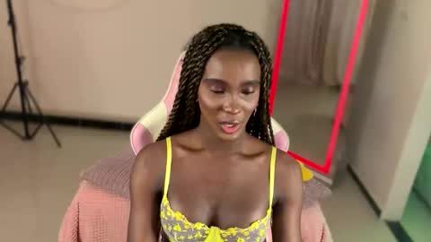 Snapshot of luanarisque chatting on April 2026 04:48:02 AM IG luana orq online show from April 2026 04:48:02 AM