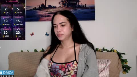 Snapshot of luara_ chatting on April 2026 09:31:01 AM luara_ online show from April 2026 09:31:01 AM