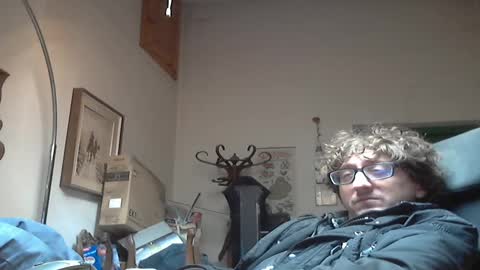 Snapshot of luca78_78 chatting on March 2025 09:06:02 AM luca78 online show from March 2025 09:06:02 AM