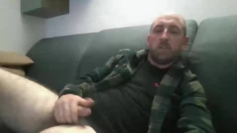 Snapshot of lucabeech88 chatting on October 2025 06:25:02 PM Luca online show from October 2025 06:25:02 PM