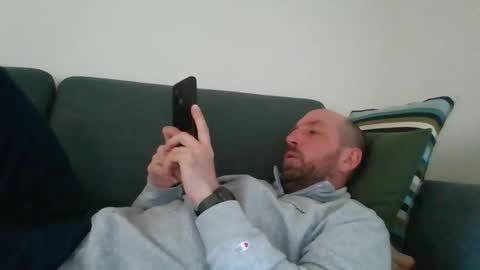 Snapshot of lucabeech88 chatting on April 2026 08:11:01 AM Luca online show from April 2026 08:11:01 AM