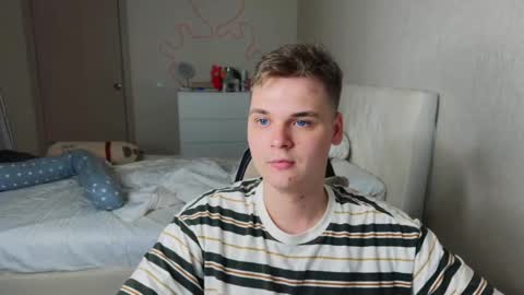 Snapshot of lucas_dany chatting on November 2025 03:38:01 AM Lucas Gill online show from November 2025 03:38:01 AM