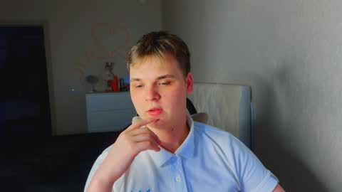 Snapshot of lucas_dany chatting on December 2025 11:48:02 AM Lucas Gill online show from December 2025 11:48:02 AM