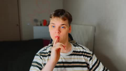 Snapshot of lucas_dany chatting on February 2026 07:20:01 AM Lucas Gill online show from February 2026 07:20:01 AM