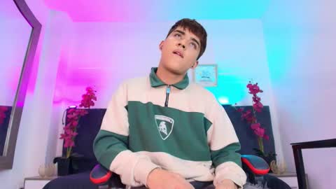 Snapshot of lucas_lovee chatting on March 2026 03:01:01 AM Lucas lovee online show from March 2026 03:01:01 AM