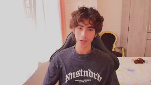 Snapshot of lucas_xo chatting on October 2025 06:16:02 PM lucas_xo online show from October 2025 06:16:02 PM