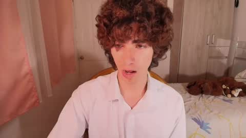 Snapshot of lucas_xo chatting on November 2025 01:27:01 AM lucas_xo online show from November 2025 01:27:01 AM