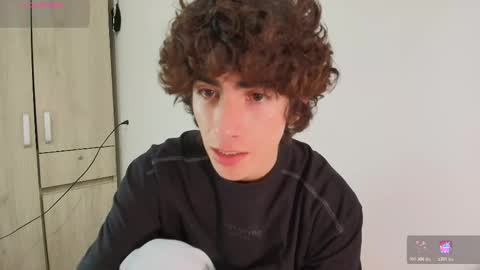 Snapshot of lucas_xo chatting on November 2025 01:15:01 AM lucas_xo online show from November 2025 01:15:01 AM