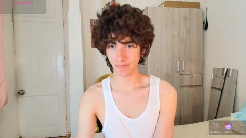 Snapshot of lucas_xo chatting on November 2025 04:07:02 AM lucas_xo online show from November 2025 04:07:02 AM