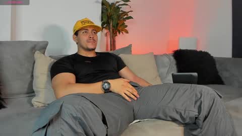 LUCA SANTOS online show from February 2025 05:07:02 AM