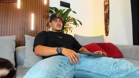 LUCA SANTOS online show from March 2026 04:35:01 AM