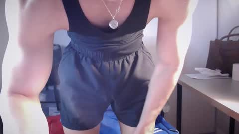 Snapshot of lucaskodak chatting on April 2026 06:13:01 AM LucasKodak online show from April 2026 06:13:01 AM