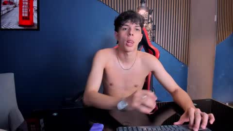 Snapshot of lucasopry chatting on April 2026 01:27:01 PM Lucasopry online show from April 2026 01:27:01 PM