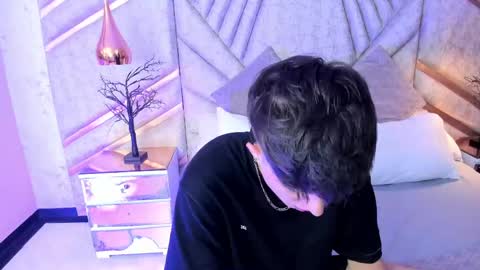 Snapshot of lucasopry chatting on April 2026 01:40:01 PM Lucasopry online show from April 2026 01:40:01 PM