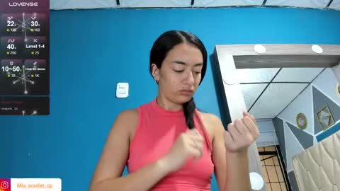 MIA HOT online show from September 2025 12:07:01 PM