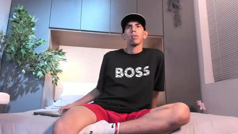 Lucca Moreti online show from April 2026 03:26:01 AM